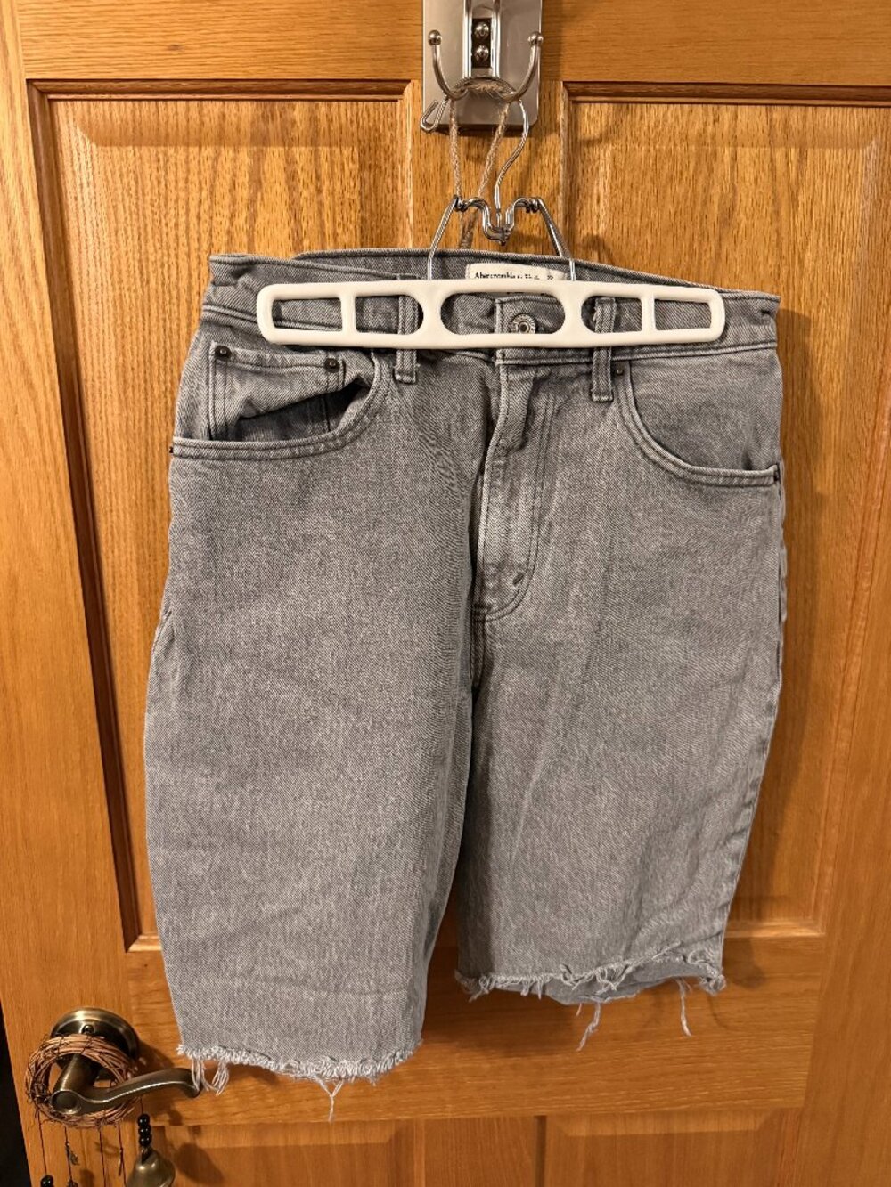 Abercrombie 90's Straight Ultra High Rise Short